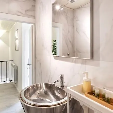 شقة Stupendo Duplex In Centro A ميلان